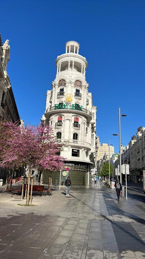 Deluxe Apartment Near Gran Via Madri Exterior foto